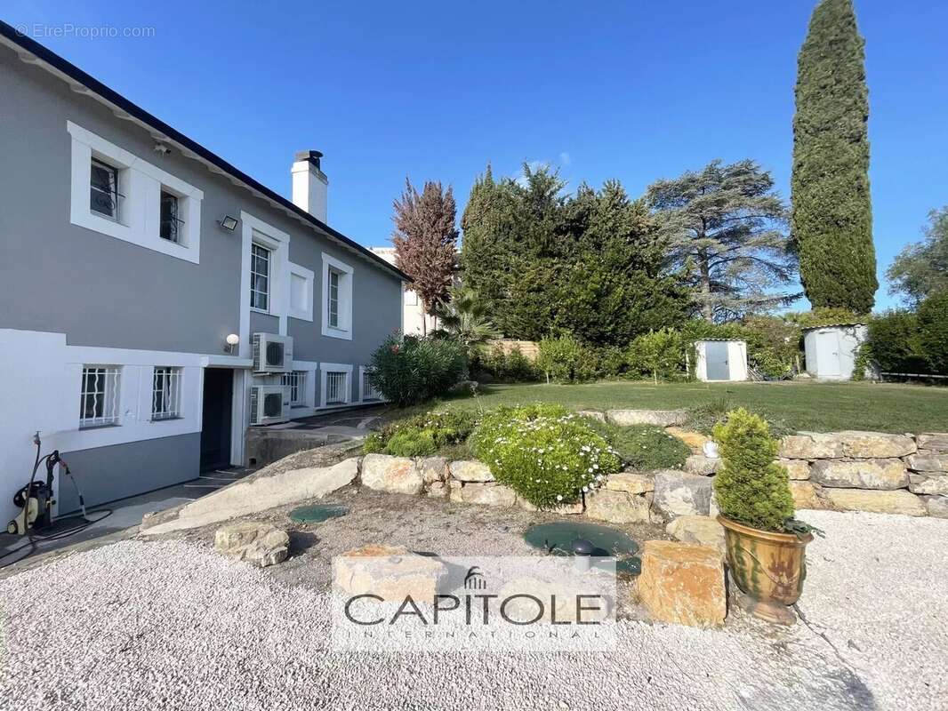 Maison à ANTIBES
