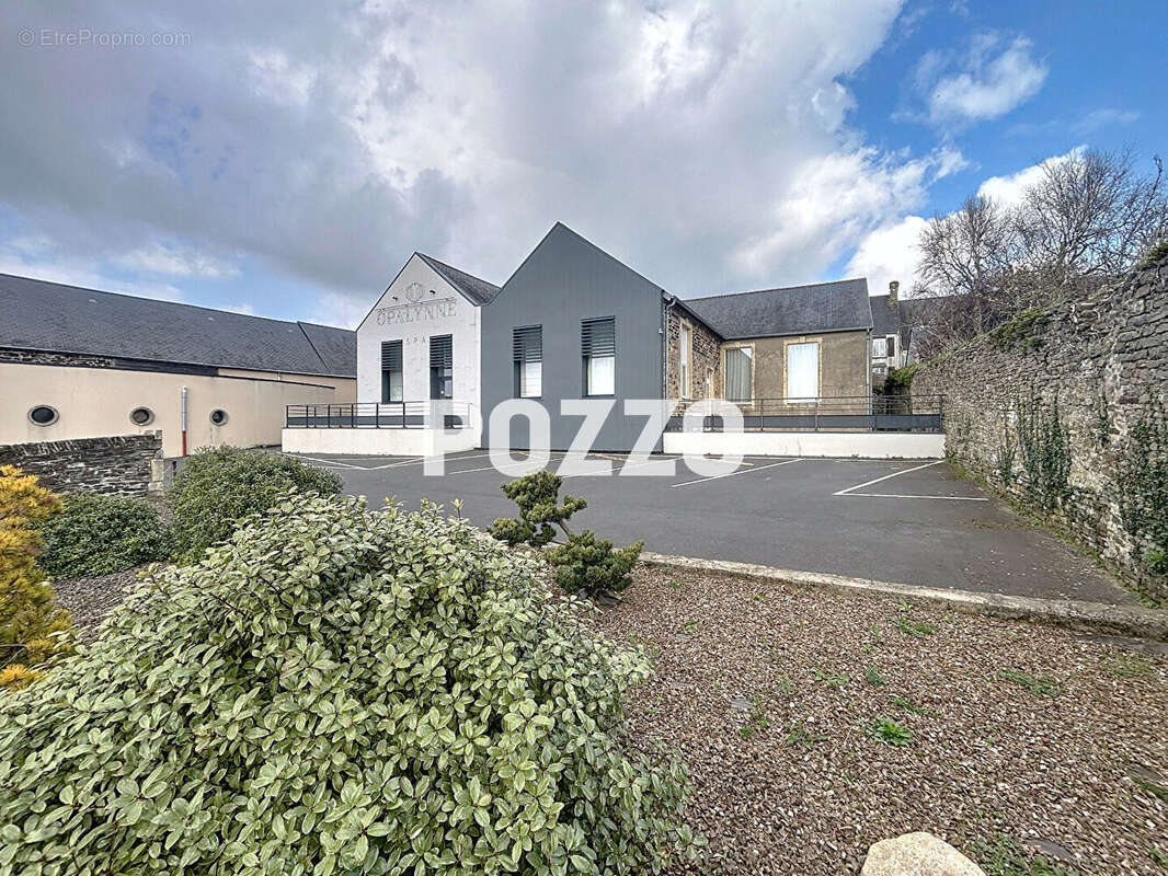 Commerce à BARNEVILLE-CARTERET