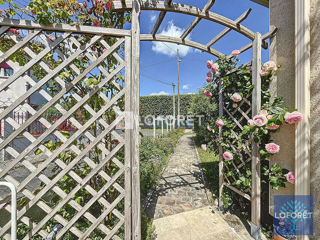 Maison à VIGNEUX-SUR-SEINE
