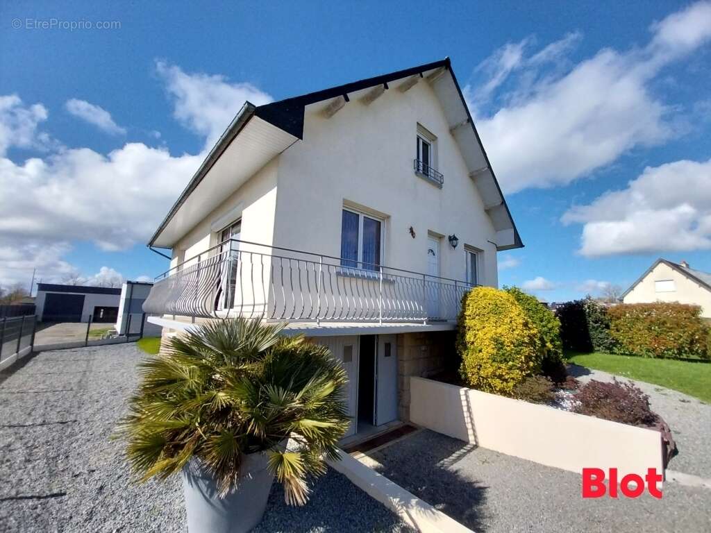 Maison à VIEUX-VY-SUR-COUESNON