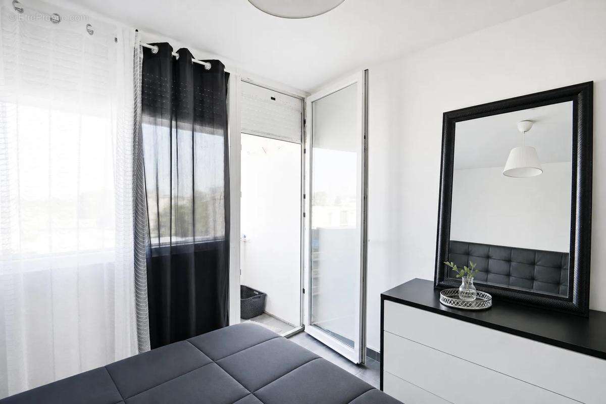 Appartement 4 pièces de 72 m² vendu loué - photo 6