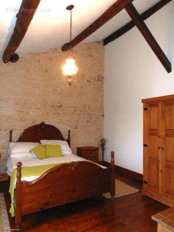 Maison à SAUZE-VAUSSAIS