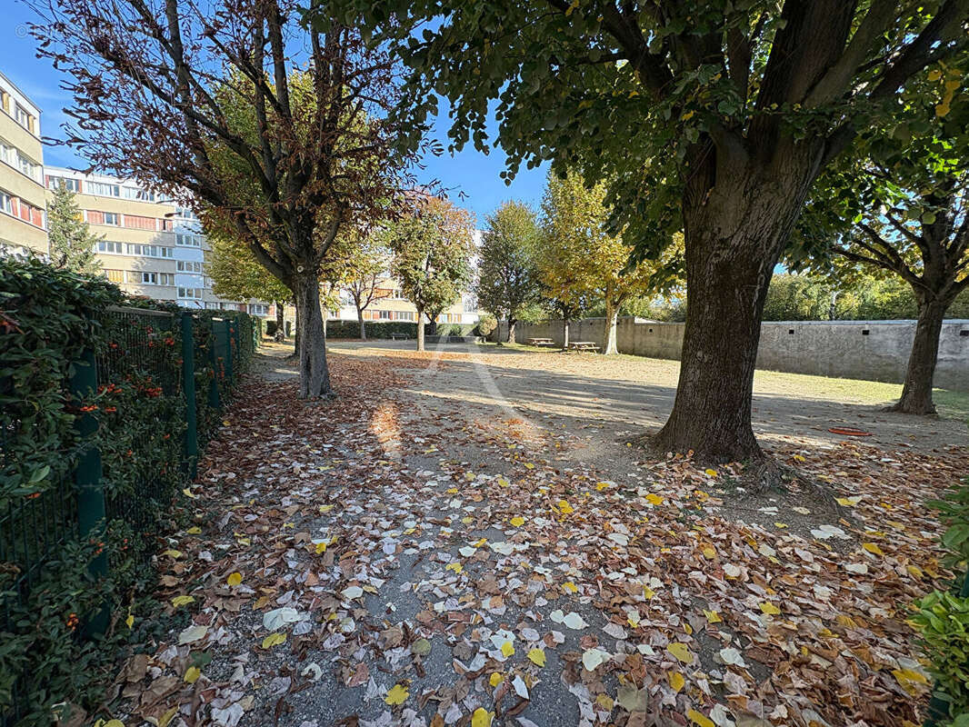 Appartement à NEUILLY-SUR-MARNE