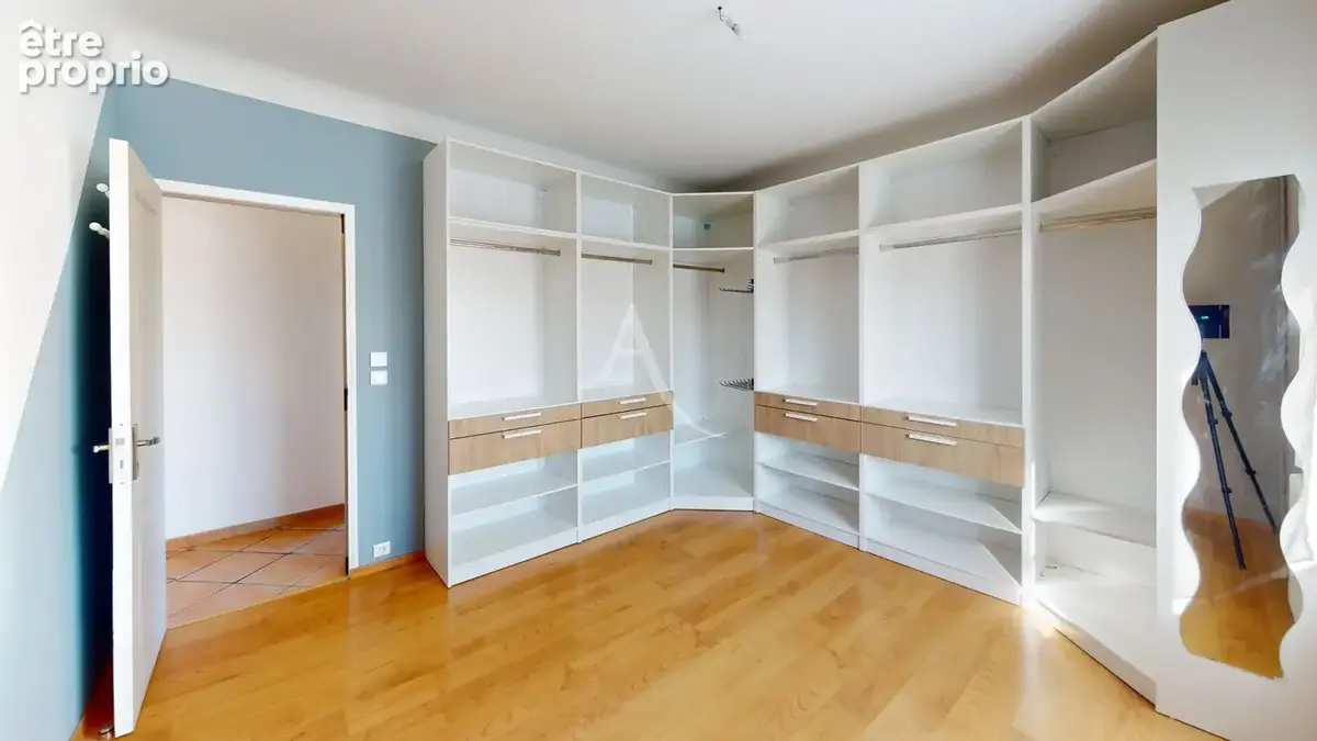 A VENDRE - Maison familiale type 6 - 150m² - MARGUERITTES - photo 14