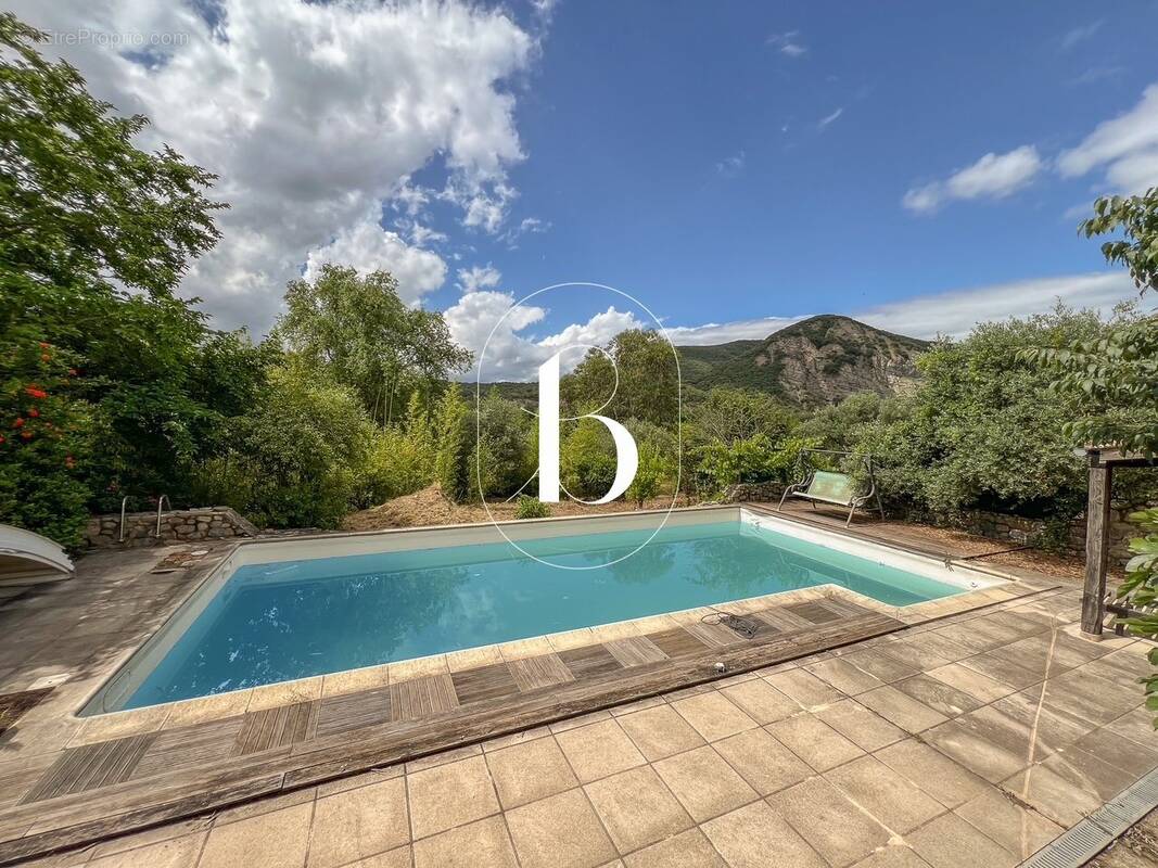 Maison à VALLON-PONT-D'ARC