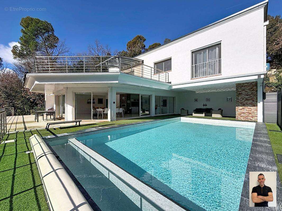 Maison à FLASSANS-SUR-ISSOLE