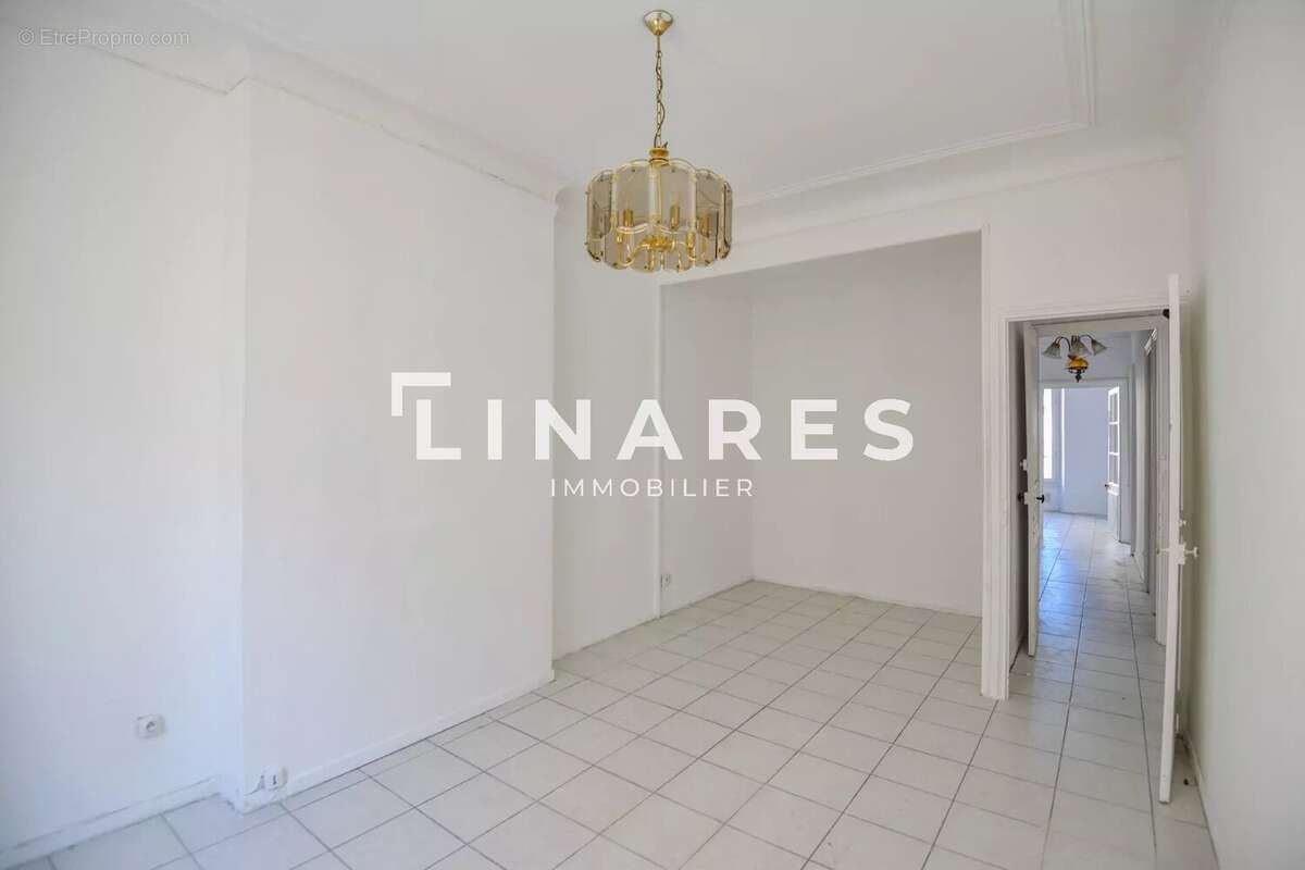 Appartement à MARSEILLE-1E