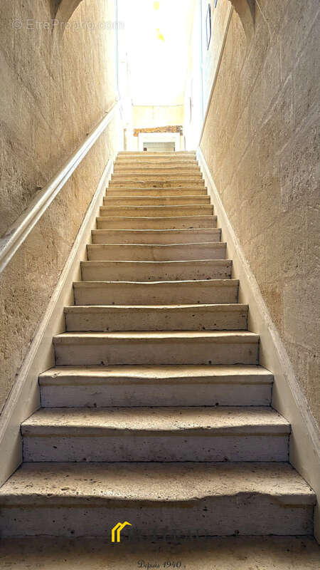 Maison à SABLONS