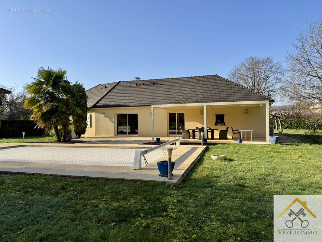 Maison à VARETZ