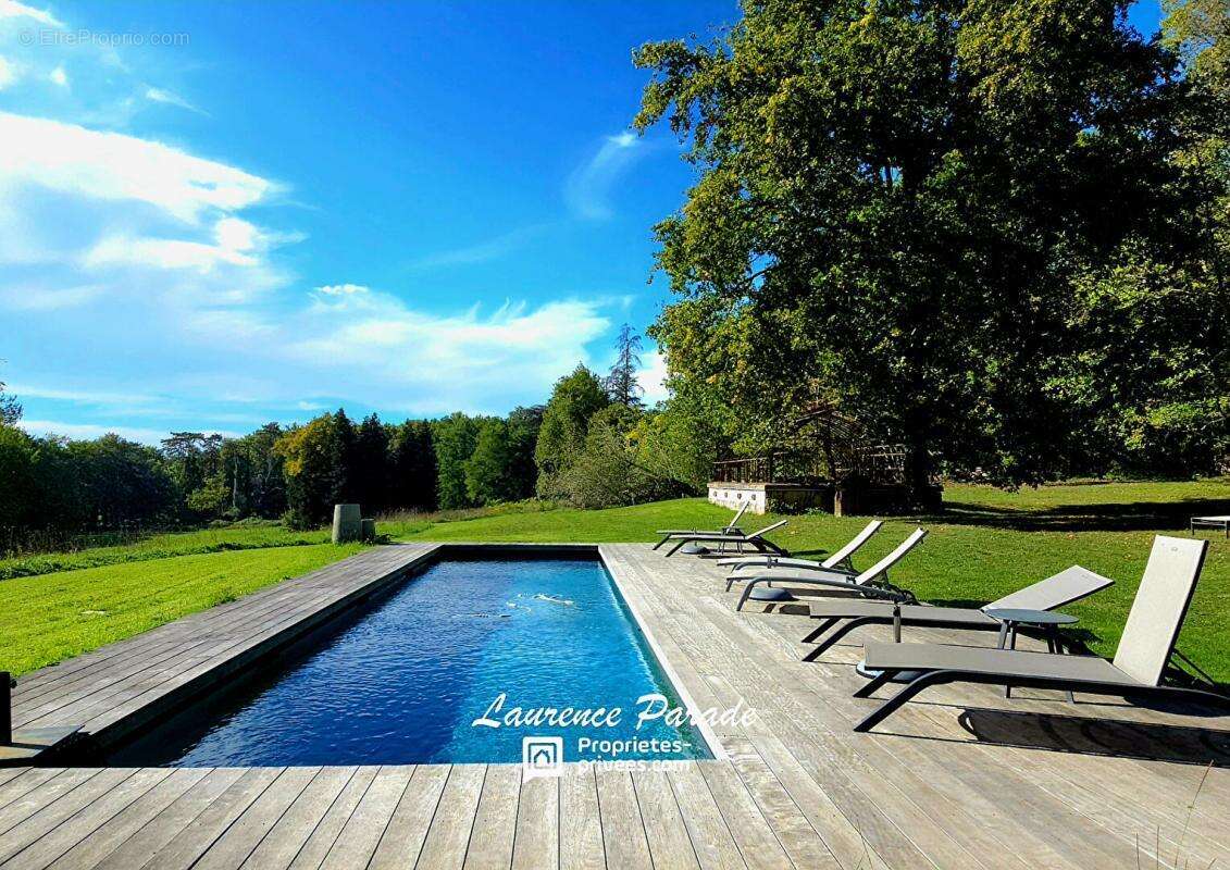 Maison à SAINT-FRONT-DE-PRADOUX