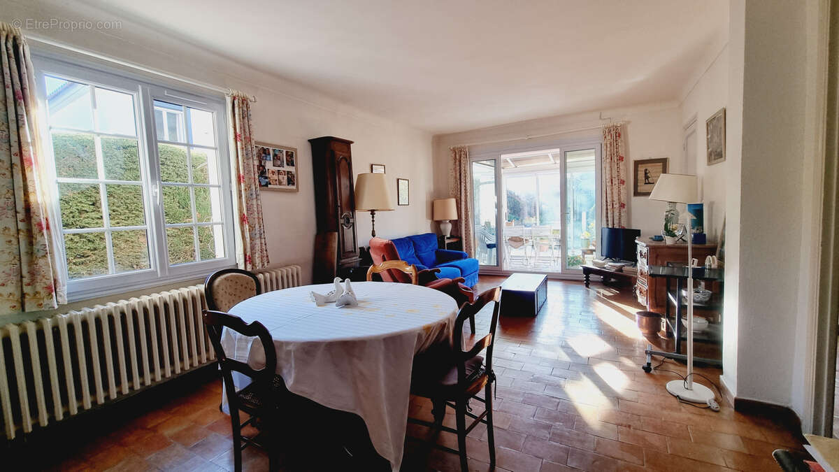 Maison à SAINT-RAPHAEL