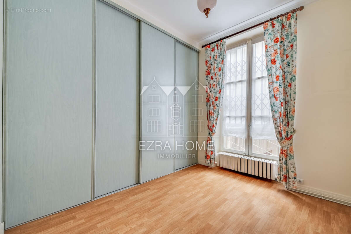 Appartement à PARIS-3E