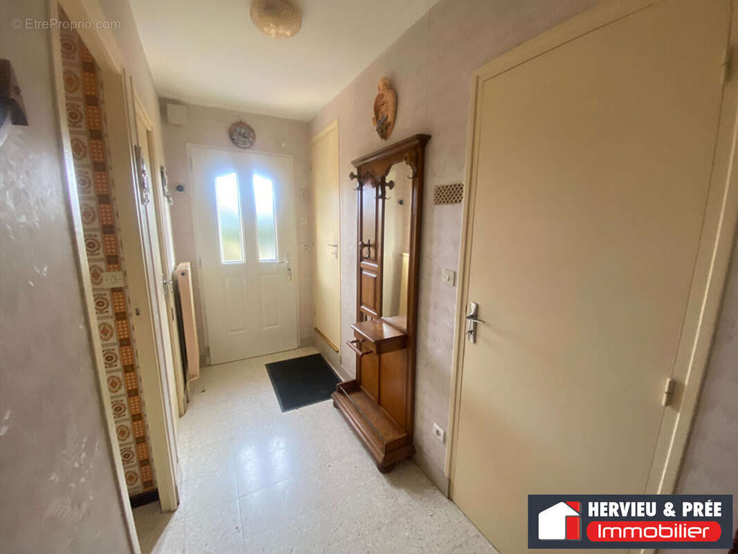 Maison à LION-SUR-MER