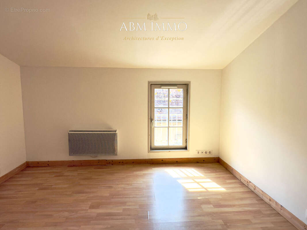 Appartement t4 en duplex - centre historique - photo 5
