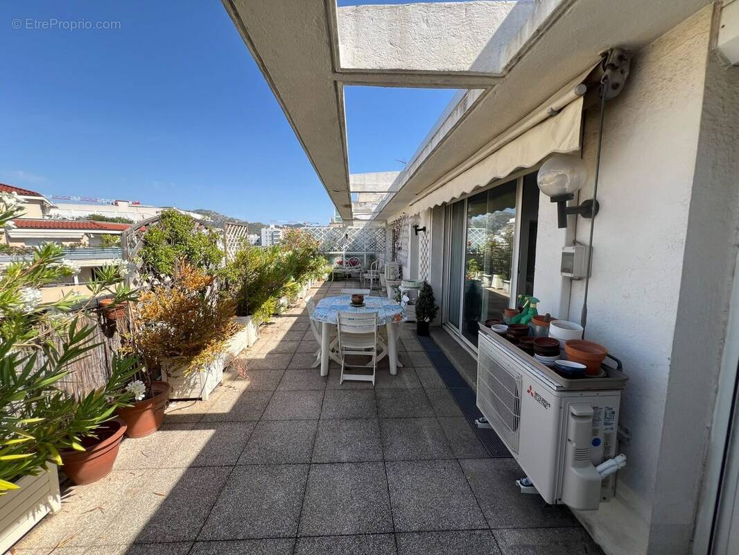 Appartement à MARSEILLE-8E