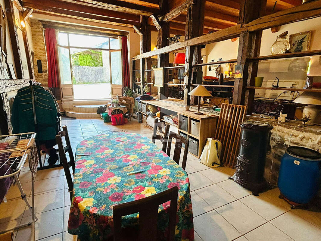 Maison à CHAMPDOR