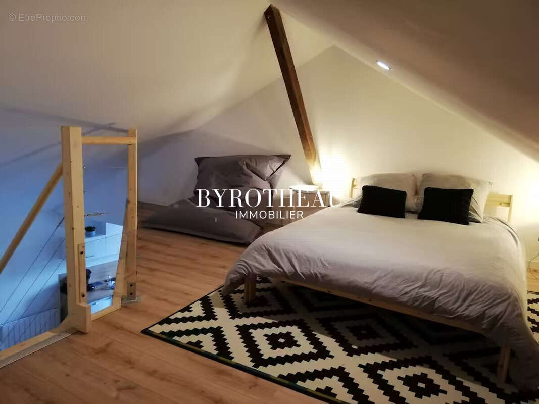 Appartement à SEGRE