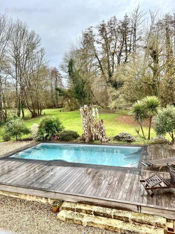 Autre à SAINT-LAURENT-D'ARCE