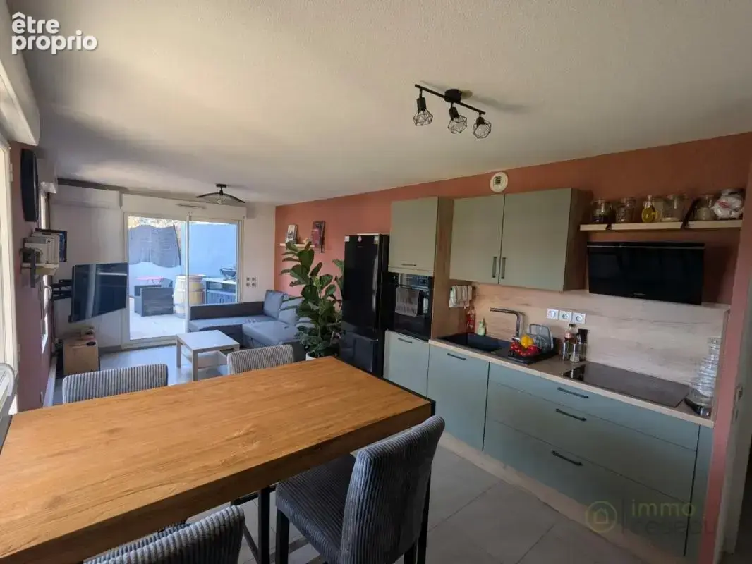Appartement à JUVIGNAC