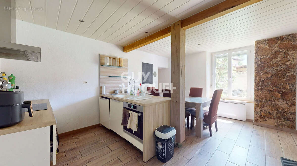 Maison à PORT-SUR-SAONE