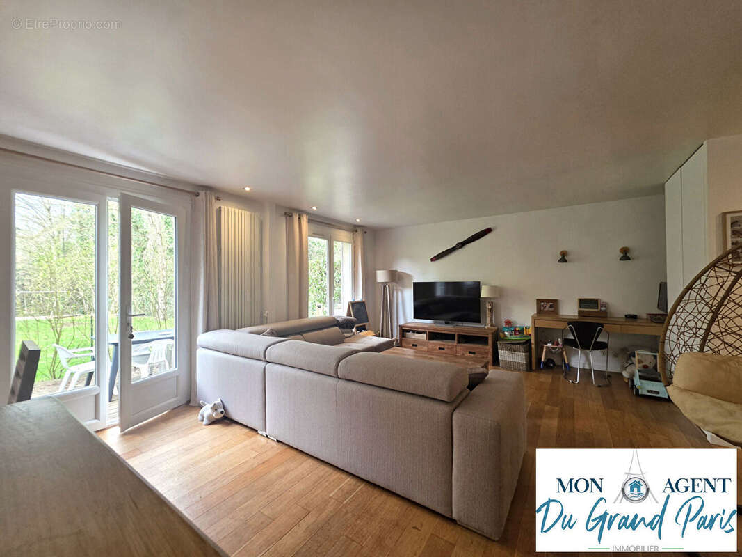 Appartement à BIEVRES