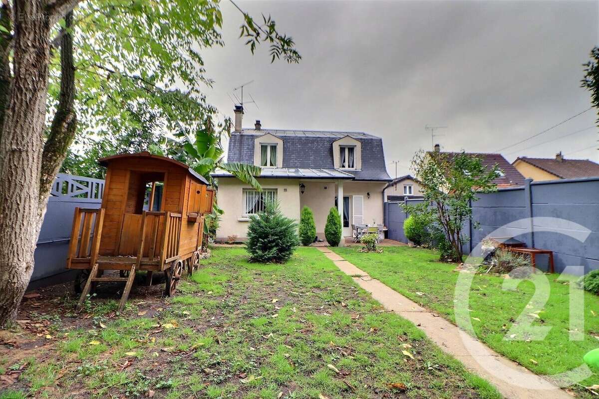 Maison à AULNAY-SOUS-BOIS