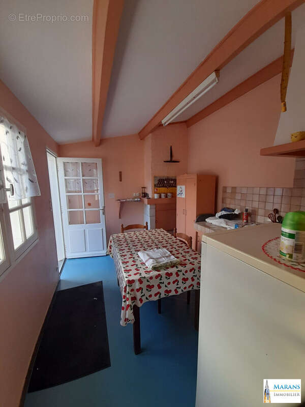 Cuisine d'été - Maison à LA RONDE