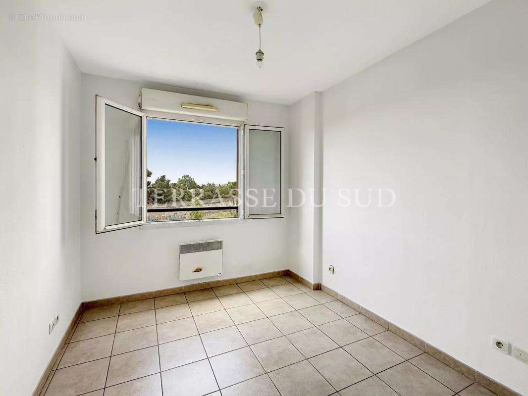 Appartement à MARSEILLE-13E