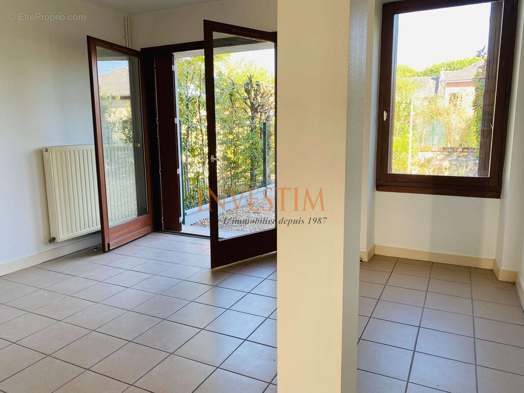 Blois - quartier vienne - appartement t4 avec jardin - photo 3