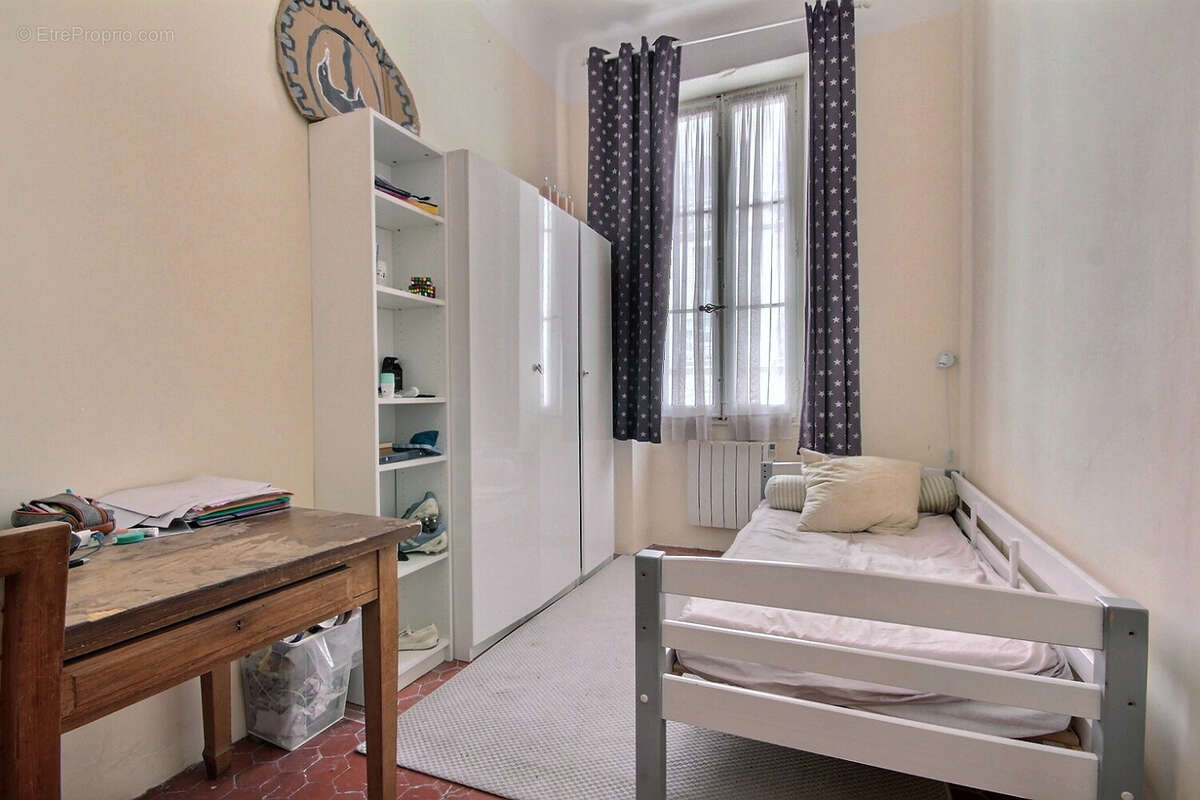 Appartement à MARSEILLE-6E