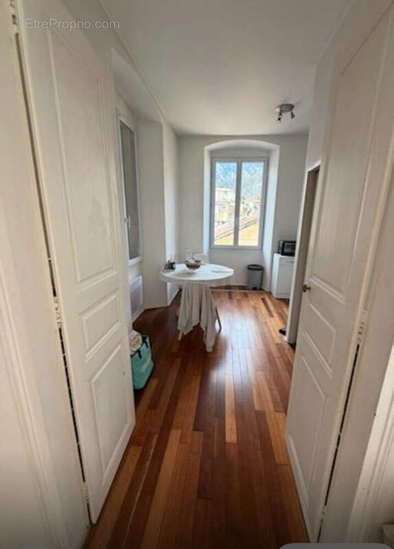 Appartement à CORTE