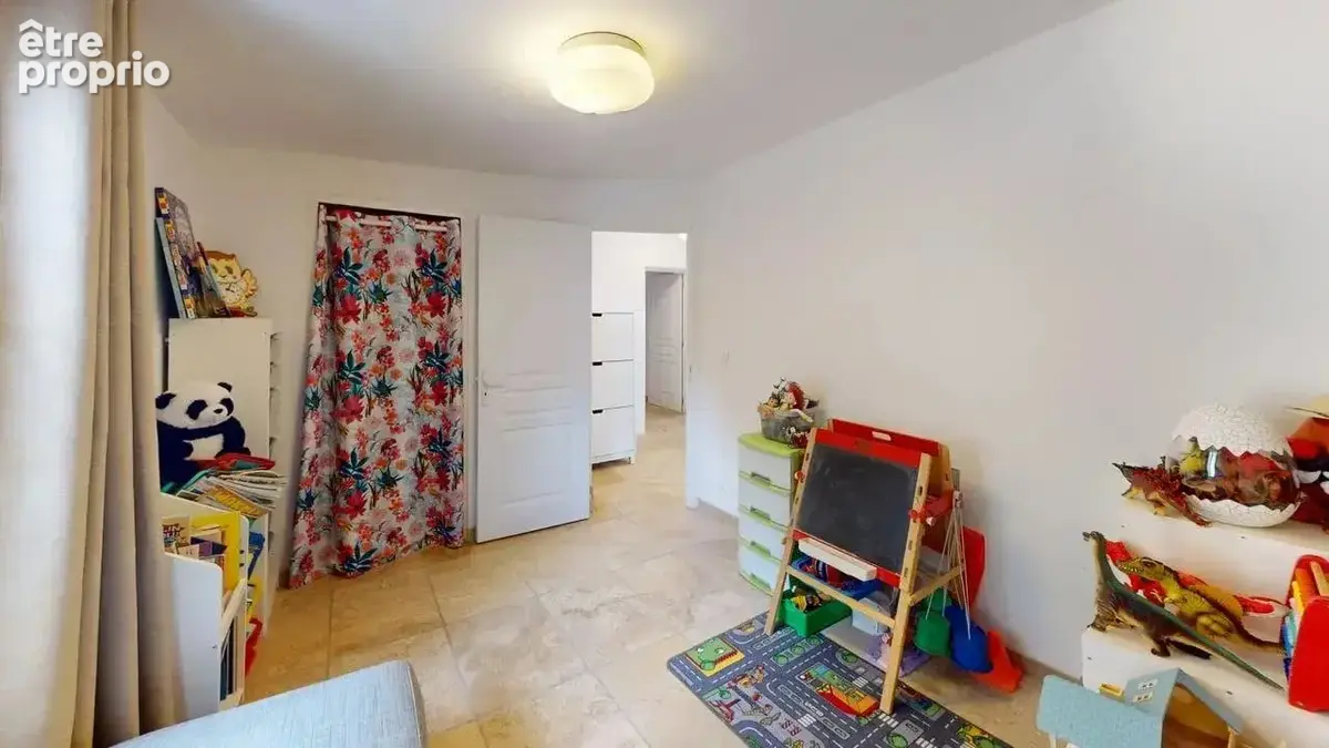 Martigues – Propriété de charme rénovée avec 2 maisons, grand jardin et dépendance - photo 13