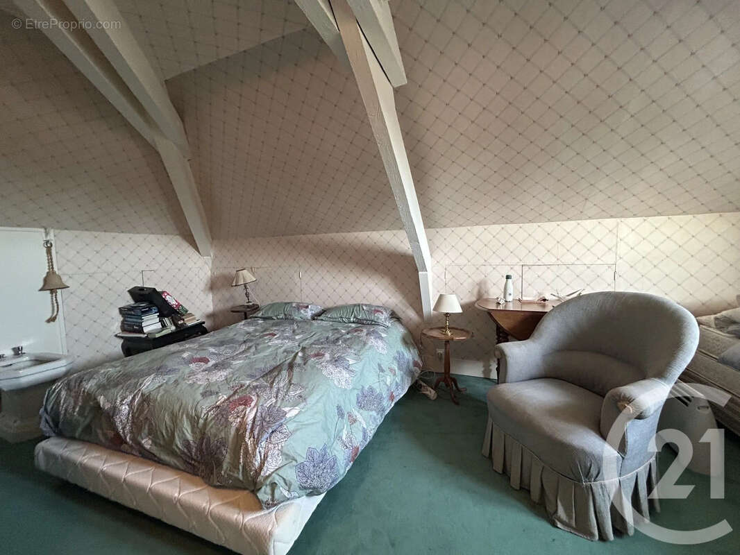 Maison à SAMOIS-SUR-SEINE