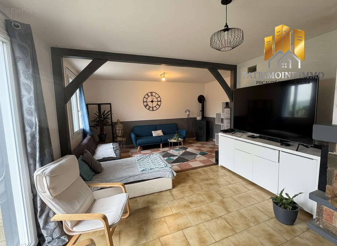 Maison à LOUESTAULT