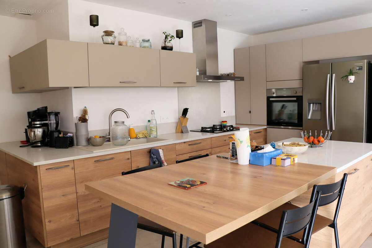 Maison à SAINT-SATURNIN-LES-APT