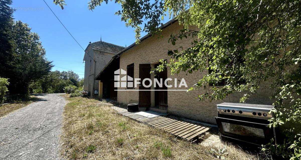 Maison à LA ROCHE-DES-ARNAUDS