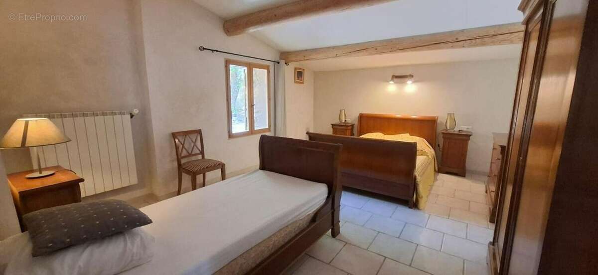 Maison 277 m² à Gordes  - photo 8