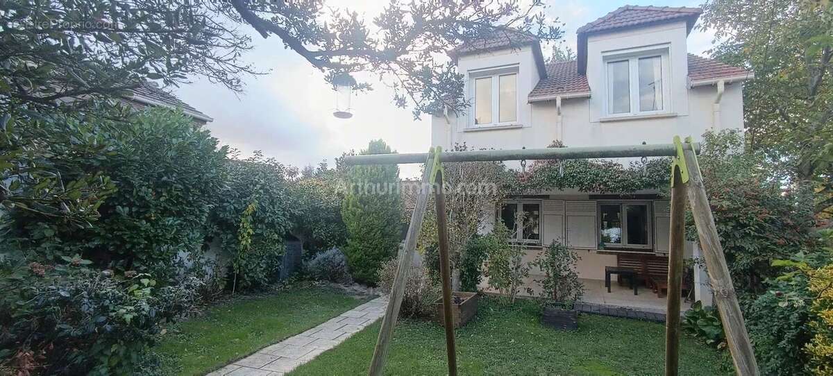 Maison à RIS-ORANGIS