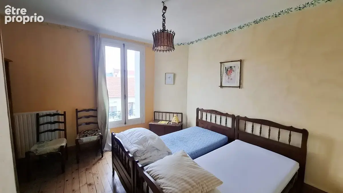 Maison 4 chambres à vendre à Vichy, quartier Les Romains avec grand jardin. - photo 10