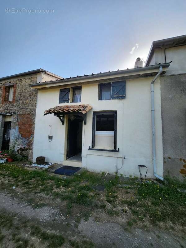 Appartement à SAINT-JUNIEN