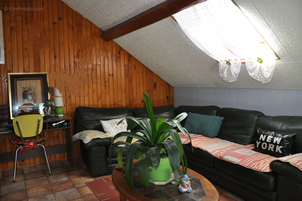 Maison à JALIGNY-SUR-BESBRE