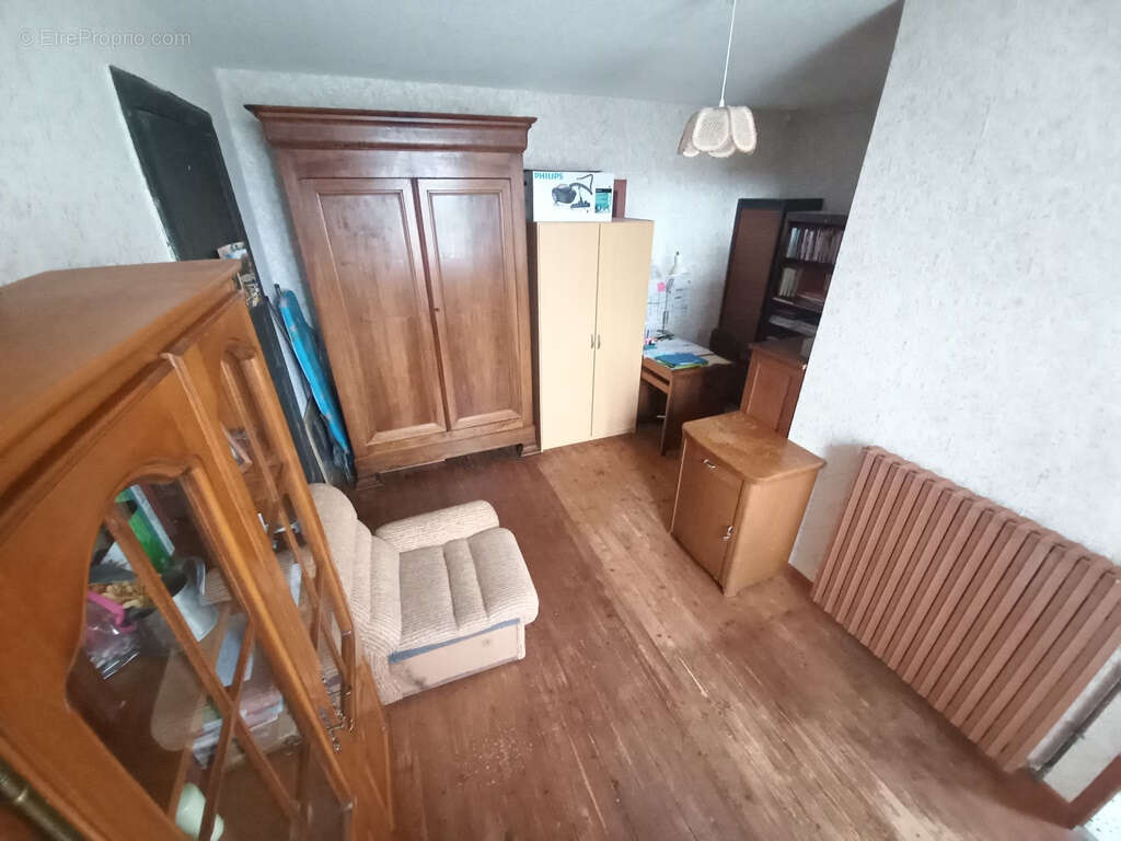 Maison avec dependances - photo 3