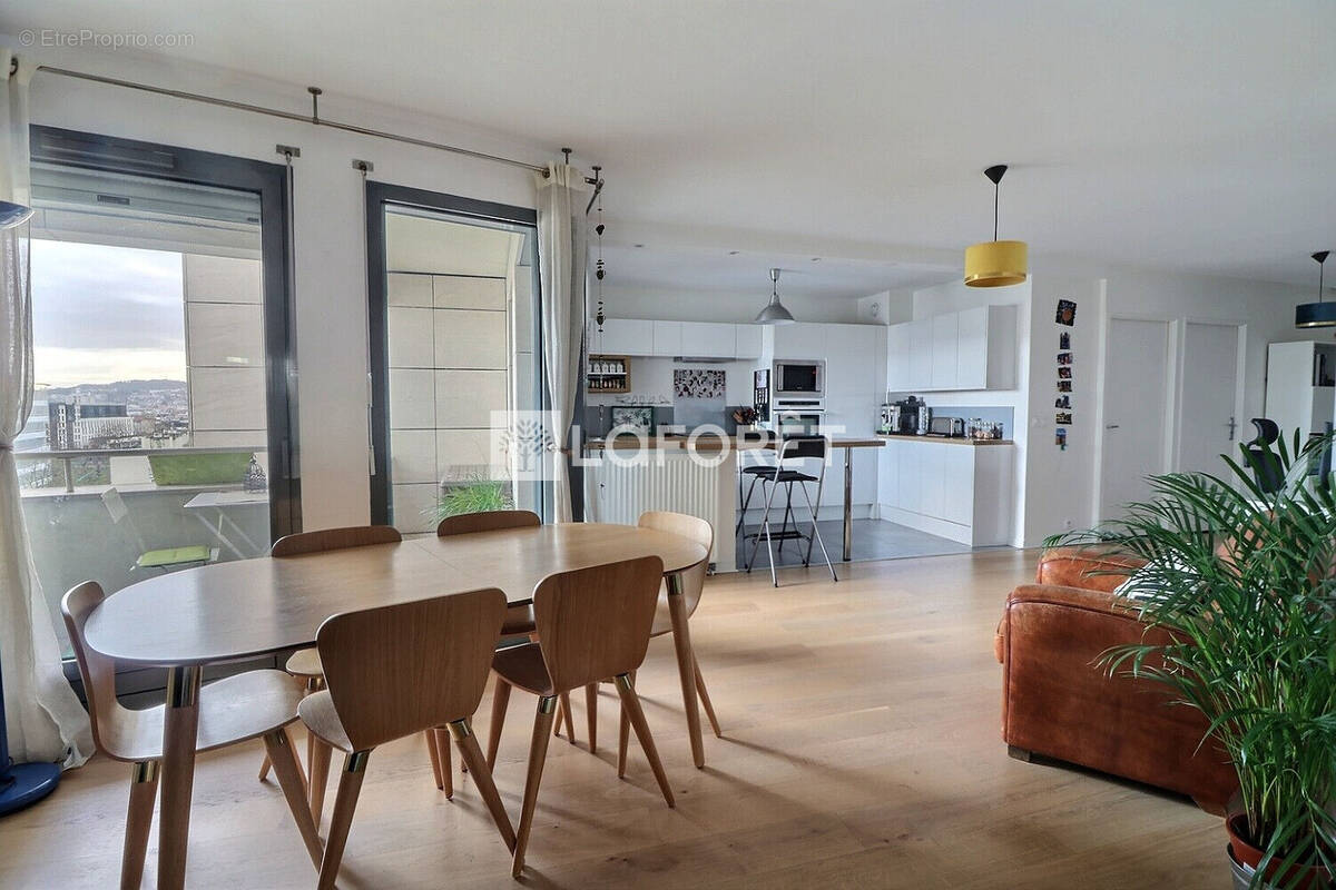 Appartement à RUEIL-MALMAISON
