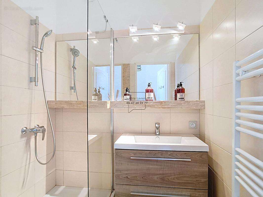 Appartement à MARSEILLE-2E