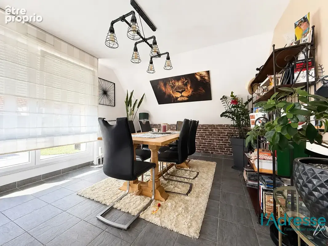 À vendre ? Duplex 4 pièces de 120 m² avec terrasse, garage et stationnements - photo 5