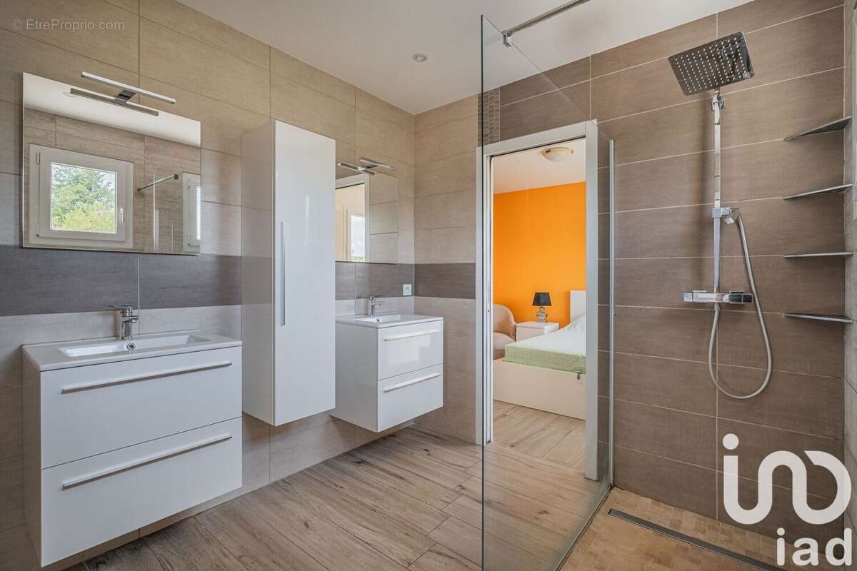 Photo 8 - Maison à CLAIX