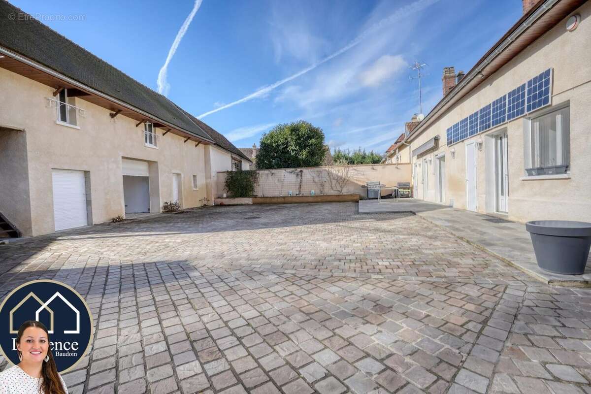Maison à NOGENT-LE-ROI