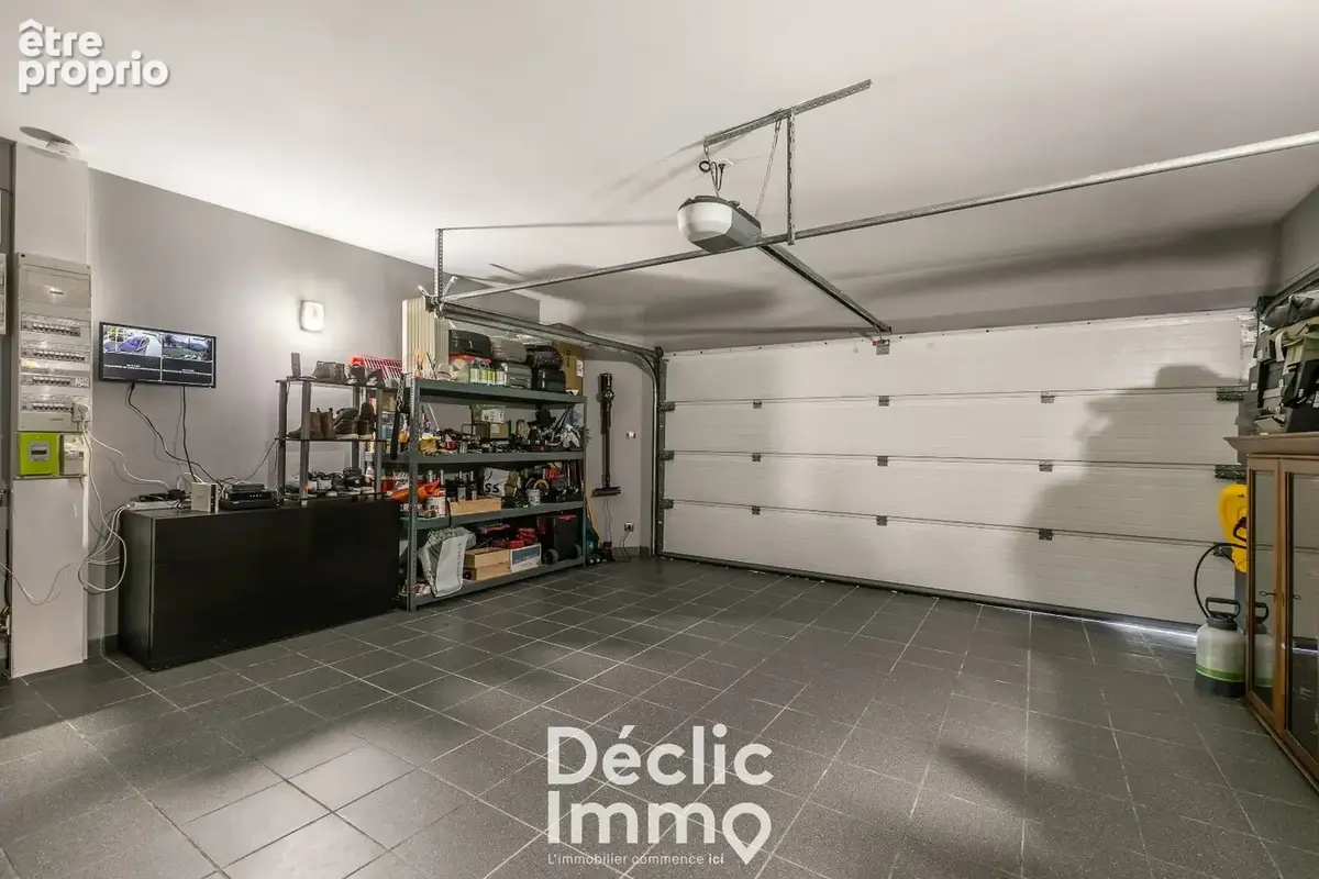 Maison contemporaine de plain-pied de 166 m² avec piscine, sur un terrain paysager de 1 500 m² à 15 min de Bordeaux - photo 13