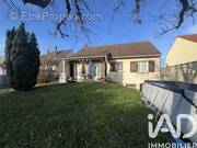 Photo 1 - Maison à VARENNES-SUR-SEINE