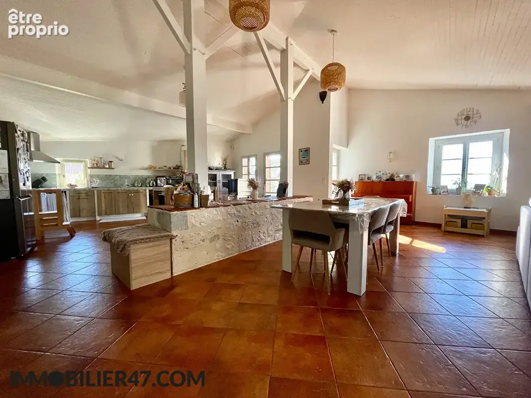 Maison en pierre avec jardin - photo 4